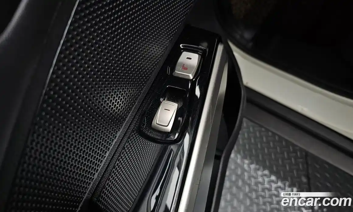 SsangYong TIBOLI 2016 1.6 Автомат в Москве № 31895, фото 11