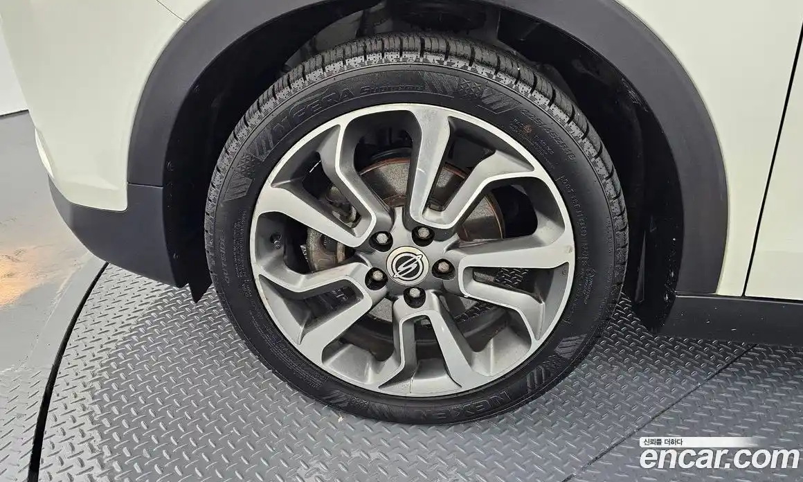 SsangYong TIBOLI 2016 1.6 Автомат в Москве № 31895, фото 10