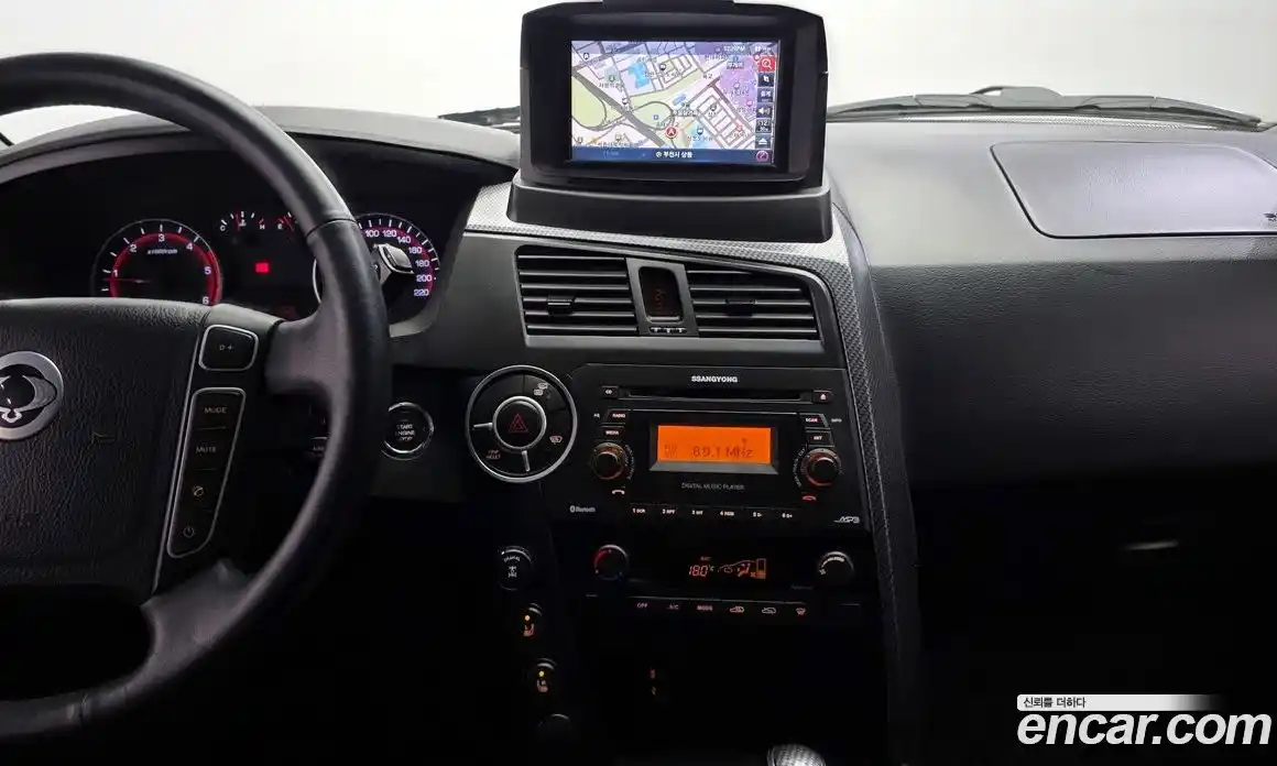 SsangYong Korando 2015 2.0 Автомат в Москве № 31924, фото 15