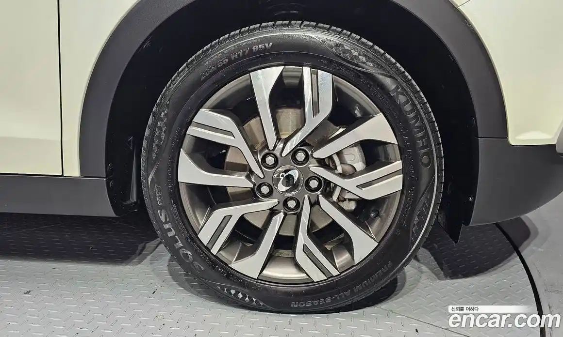 SsangYong TIBOLI 2018 1.6 Автомат в Москве № 31960, фото 5