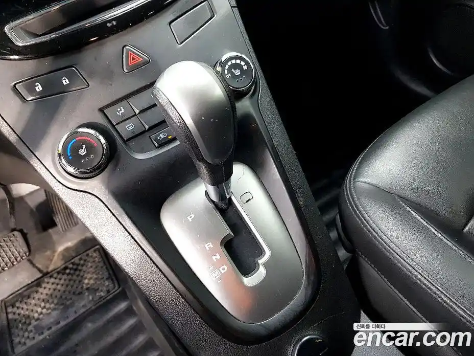 Chevrolet Orlando 2015 2.0 Автомат в Москве № 332934, фото 13