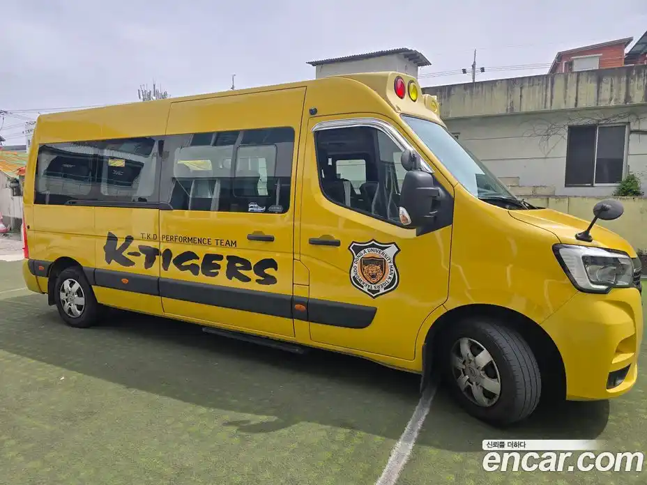 Renault Master 2020 2.3 Механическая в Москве № 333824, фото 10