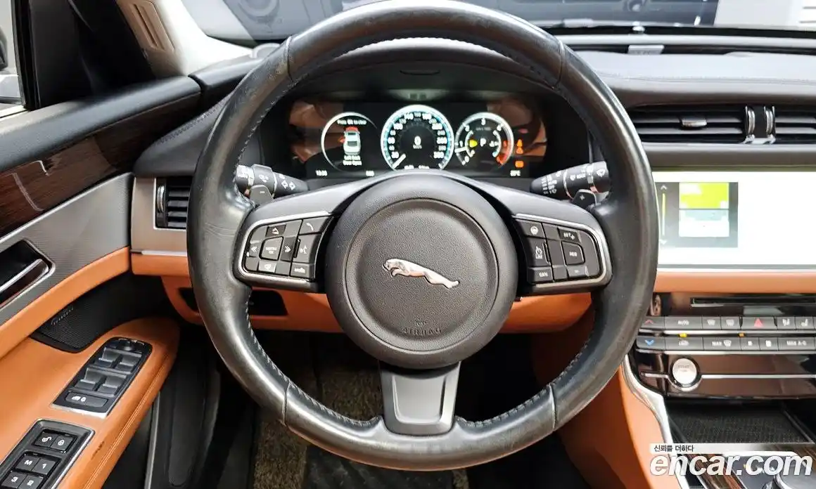 Jaguar XF 2017 3.0 Автомат в Москве № 335802, фото 15