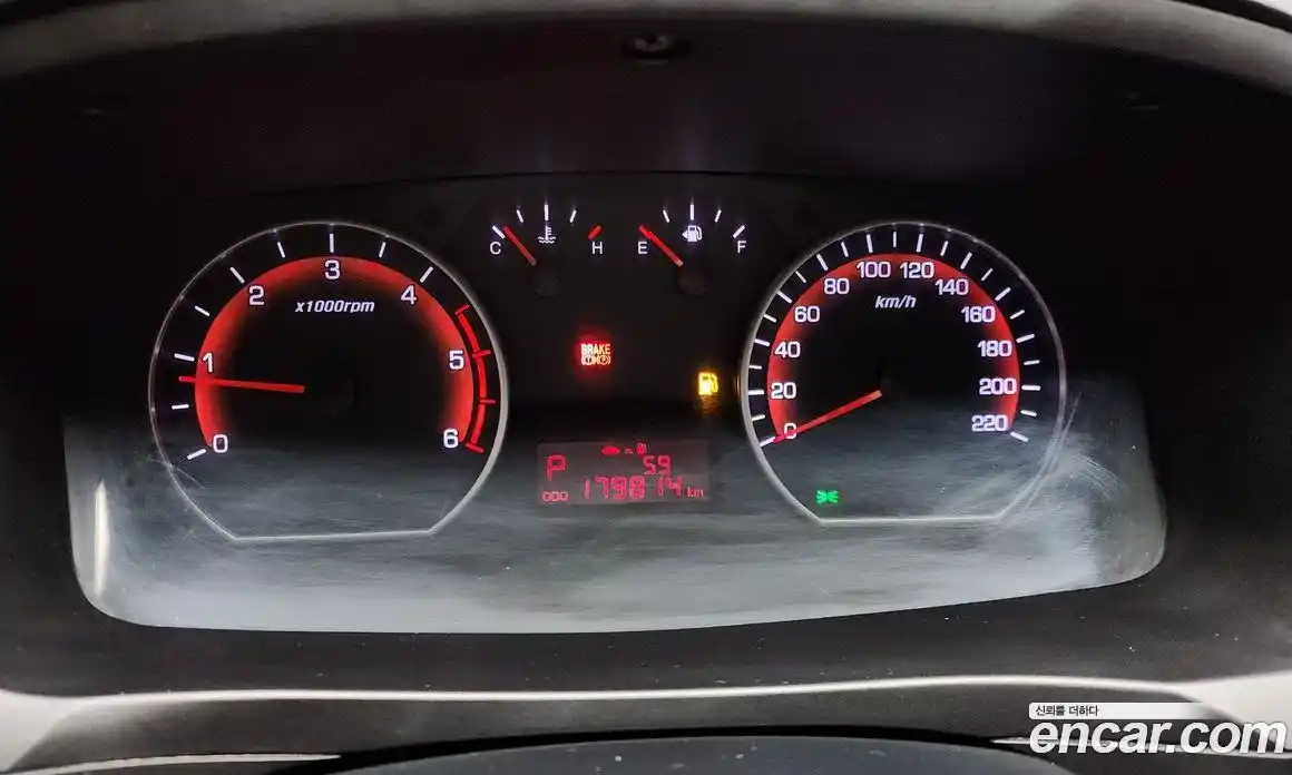 SsangYong Korando 2015 2.0 Автомат в Москве № 33788, фото 14