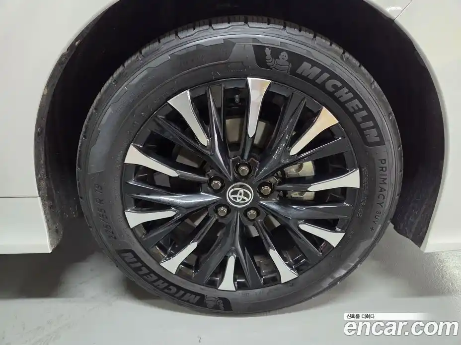 Toyota Alphard 2024 2.5 Автомат в Москве № 361203, фото 17