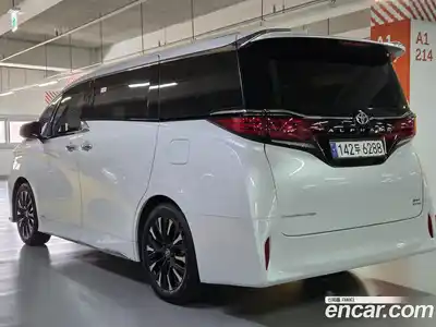 Toyota Alphard 2024 2.5 Автомат в Москве № 361203, миниатюра 4