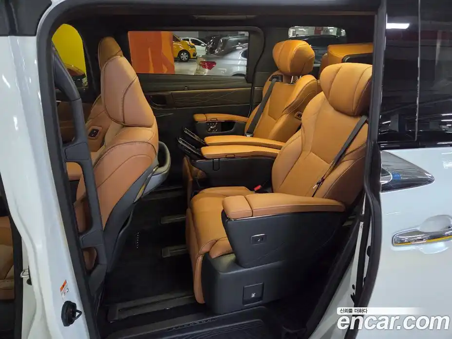 Toyota Alphard 2024 2.5 Автомат в Москве № 361203, фото 5