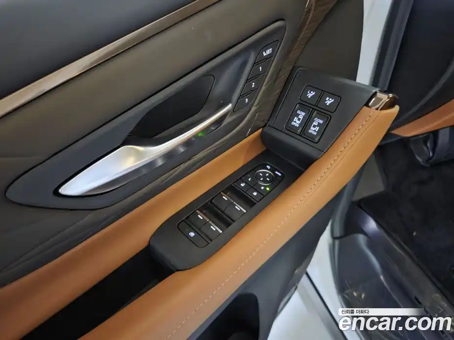 Toyota Alphard 2024 2.5 Автомат в Москве № 361203, фото 8