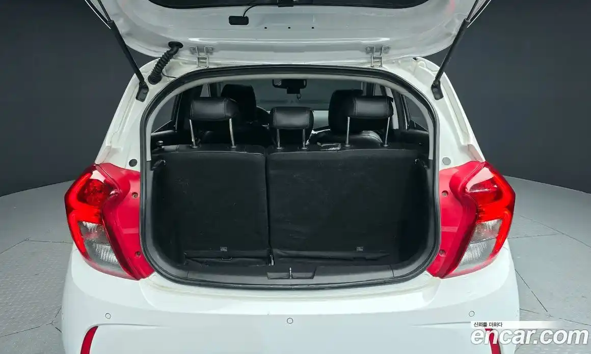 Chevrolet Spark 2017 1.0 Автомат в Москве № 36786, фото 13