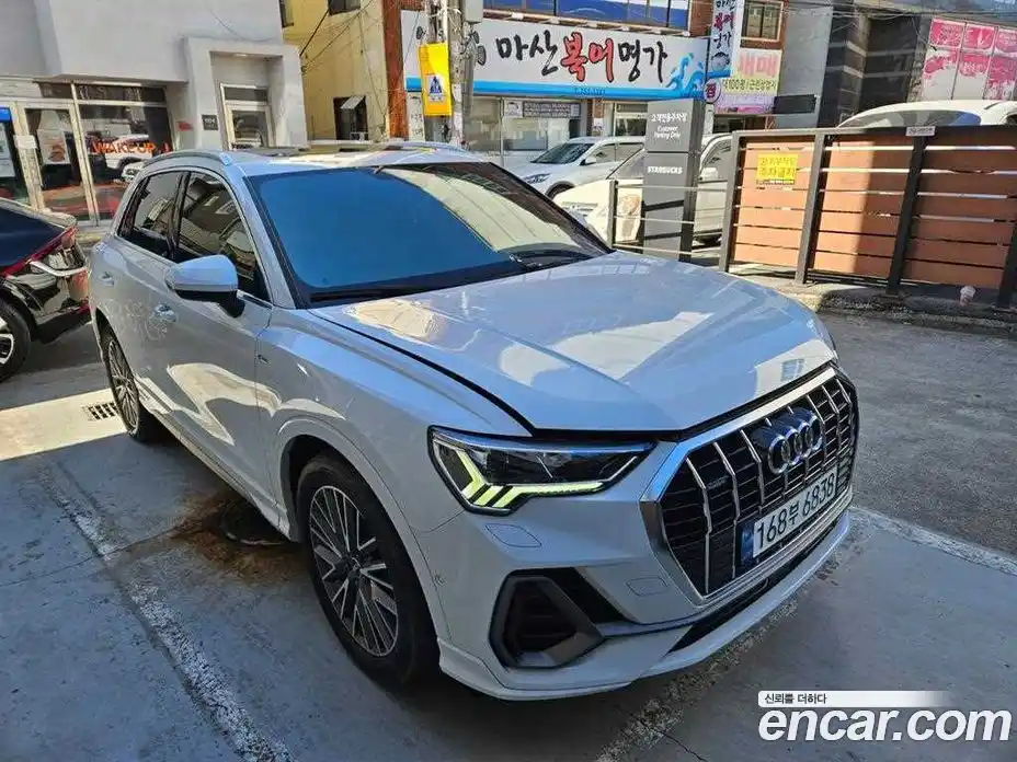 Audi Q3 2023 2.0 Автомат в Москве № 373462, фото 3