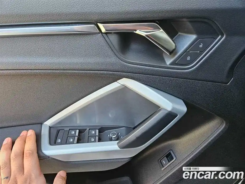 Audi Q3 2023 2.0 Автомат в Москве № 373462, фото 9