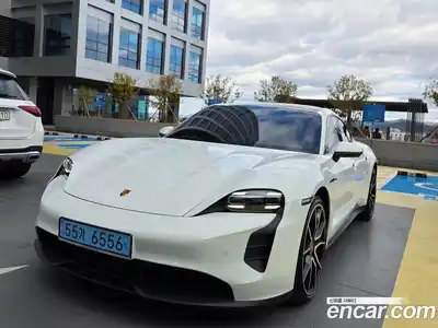 Porsche Taycan 2024 Автомат в Москве № 374451, миниатюра 2