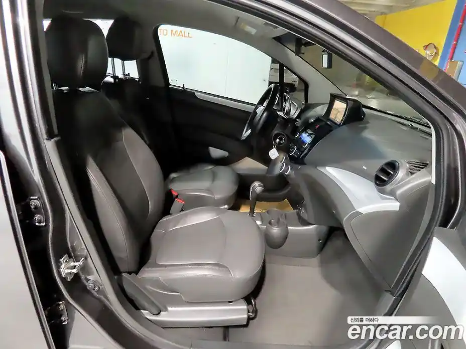 Chevrolet Spark 2015 1.0 Автомат в Москве № 37762, фото 11