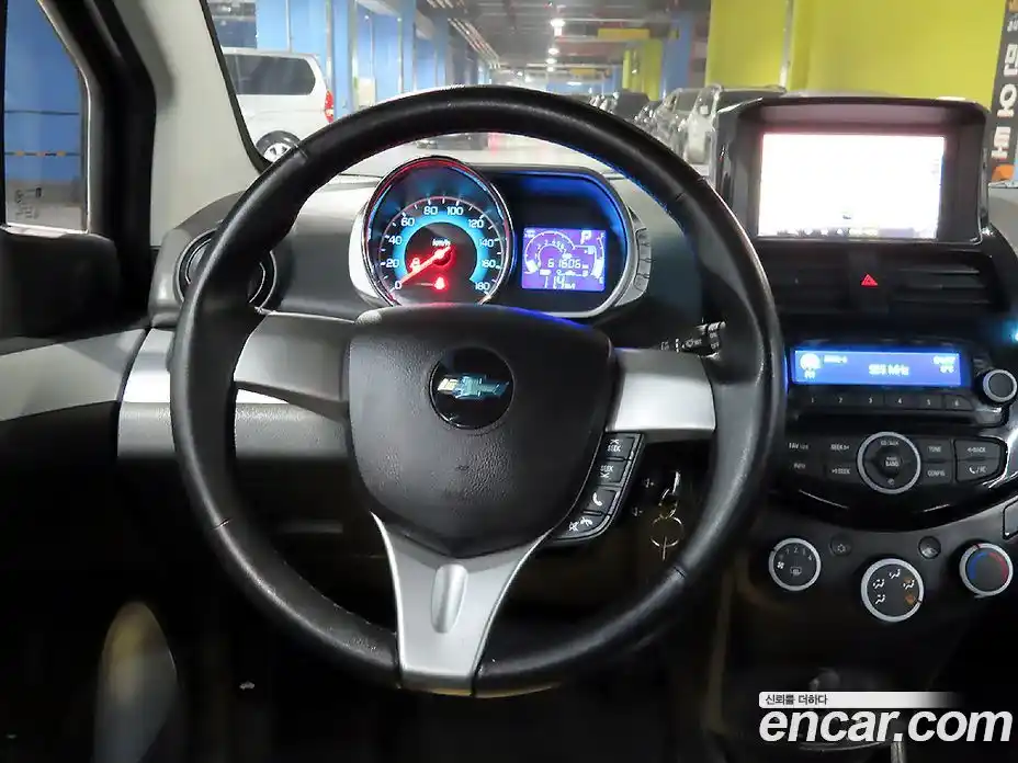 Chevrolet Spark 2015 1.0 Автомат в Москве № 37762, фото 15