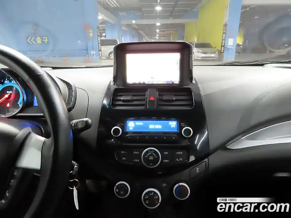 Chevrolet Spark 2015 1.0 Автомат в Москве № 37762, фото 18