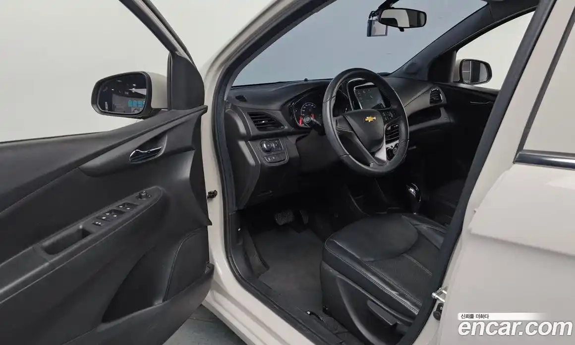 Chevrolet Spark 2018 1.0 Автомат в Москве № 38031, фото 10