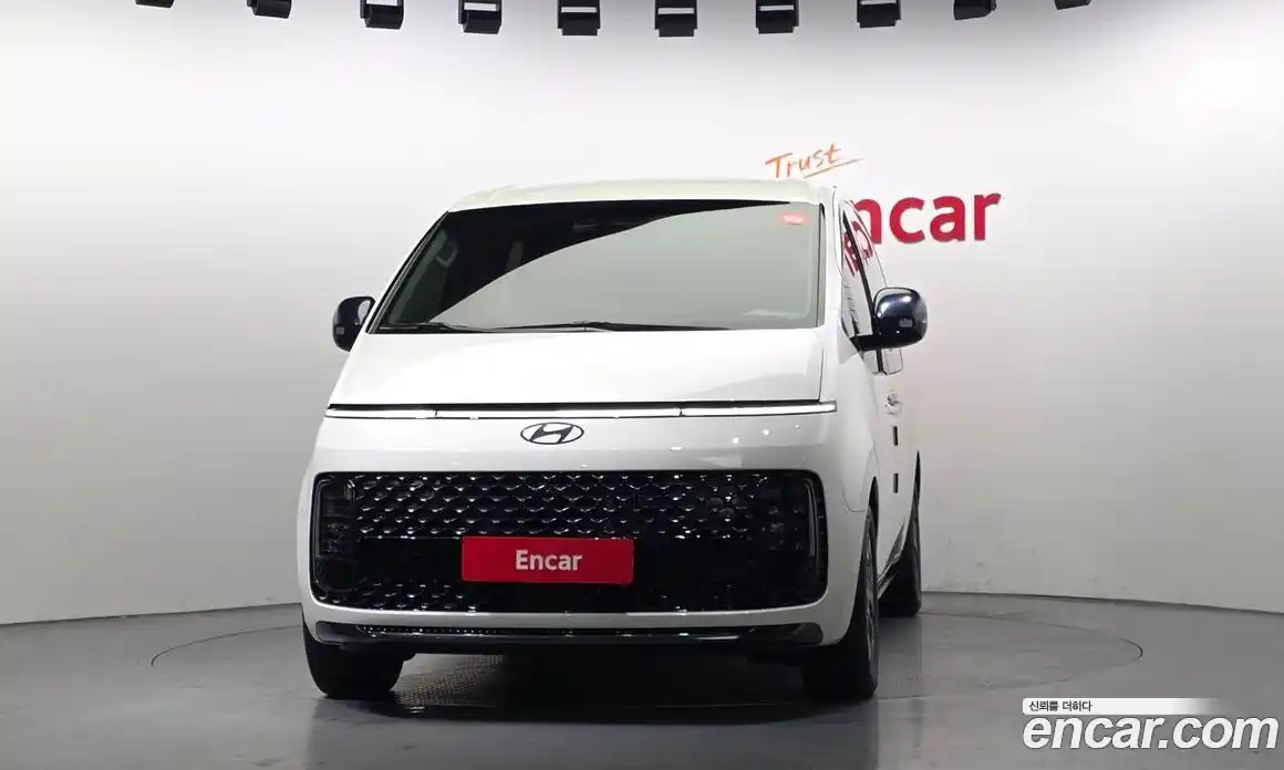 Hyundai Staria 2025 1.6 Автомат в Москве № 382550, фото 3