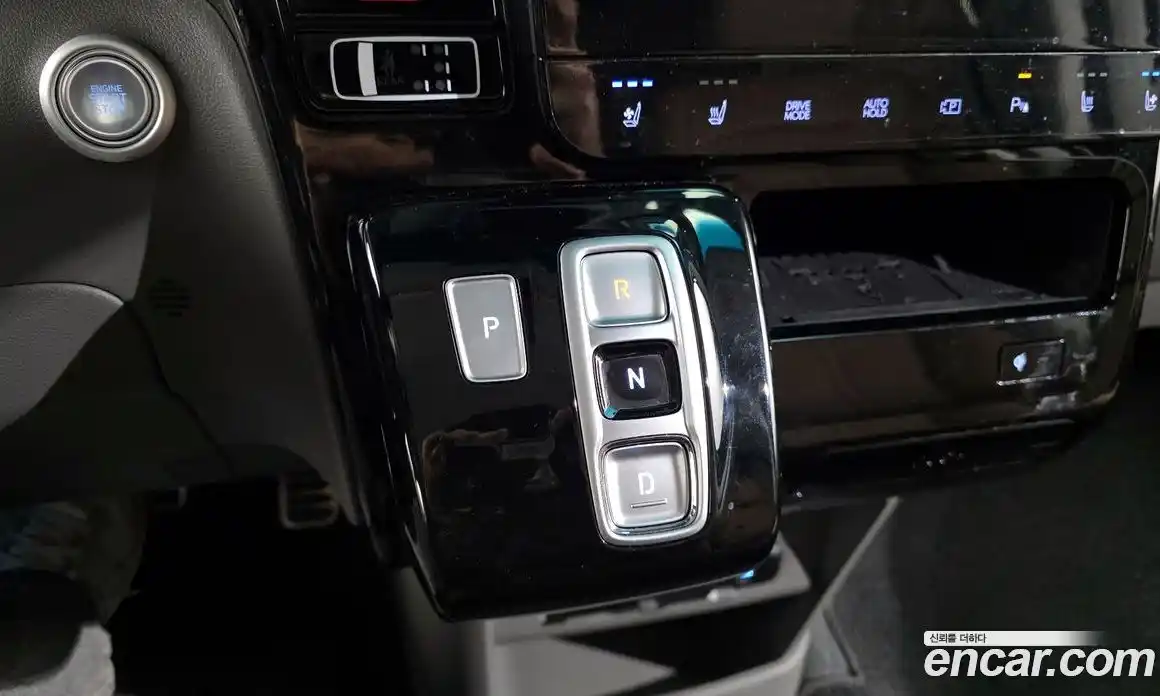 Hyundai Staria 2025 1.6 Автомат в Москве № 382550, фото 9