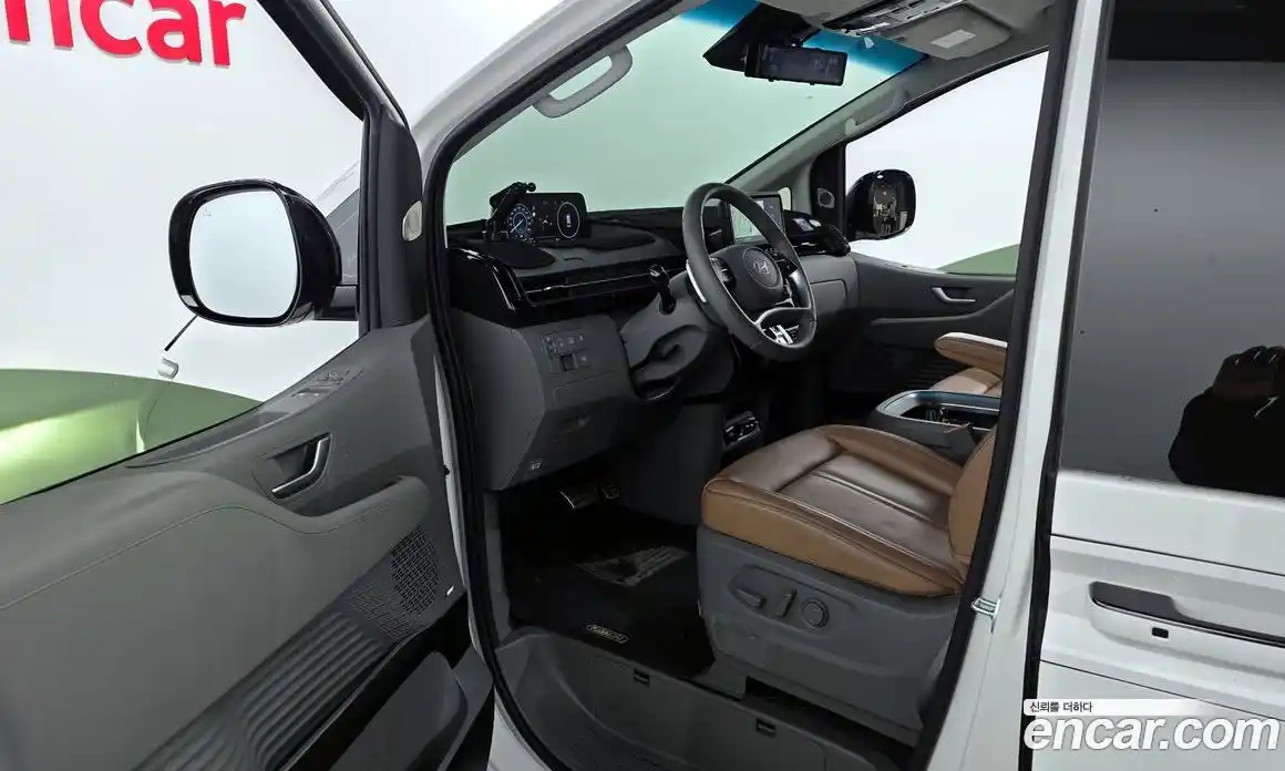 Hyundai Staria 2025 1.6 Автомат в Москве № 382550, фото 10