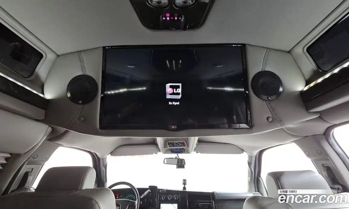 Chevrolet Express Van 2016 6.0 Автомат в Москве № 385223, фото 17