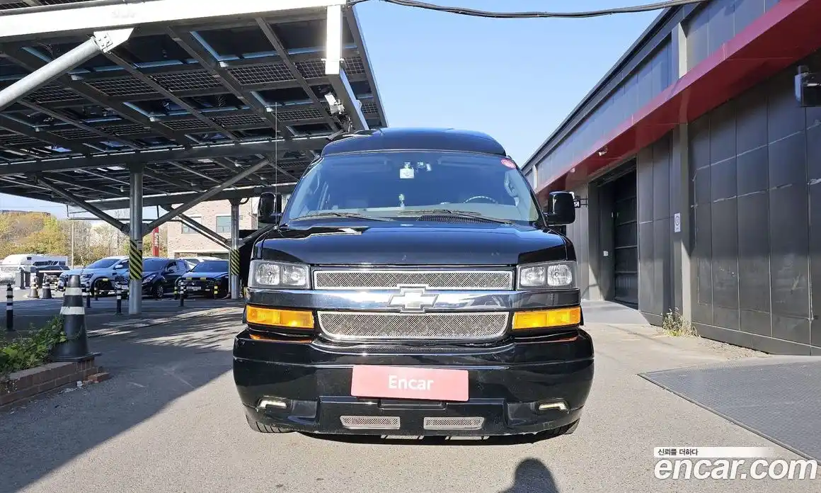 Chevrolet Express Van 2016 6.0 Автомат в Москве № 385223, фото 3
