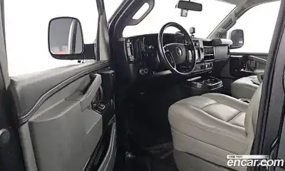 Chevrolet Express Van 2016 6.0 Автомат в Москве № 385223, миниатюра 10