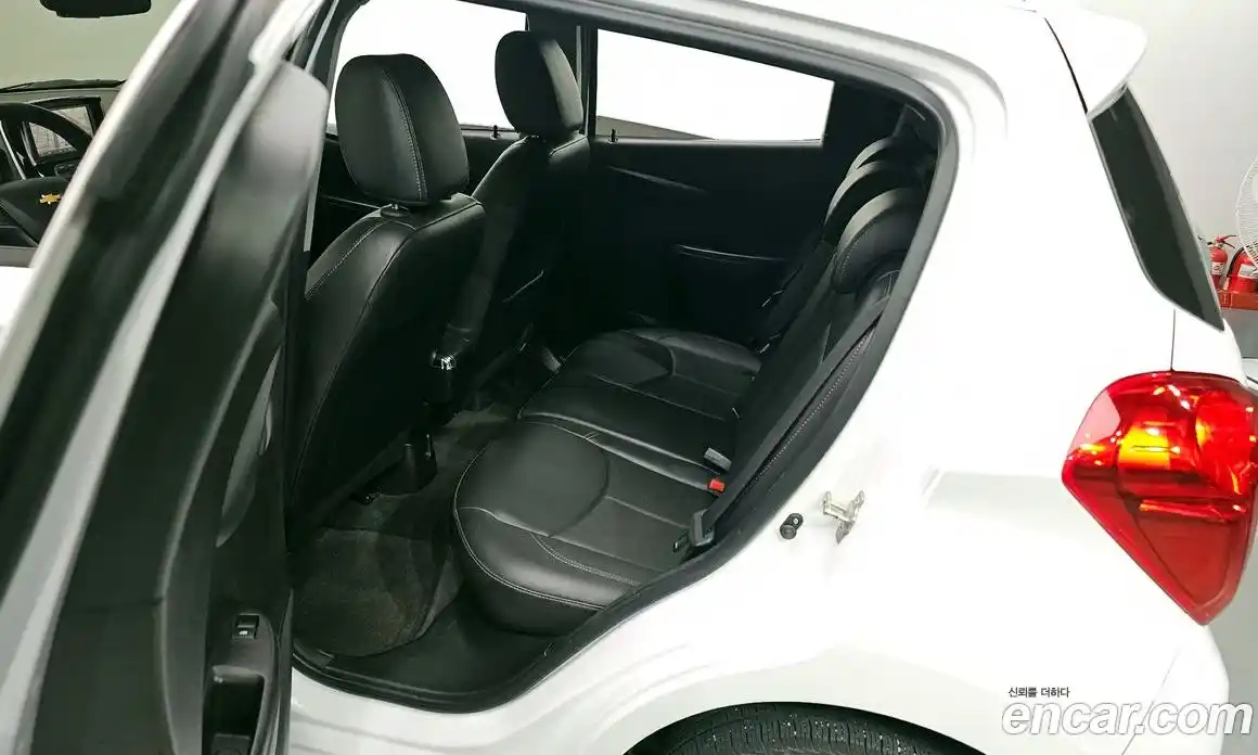 Chevrolet Spark 2017 1.0 Автомат в Москве № 38916, фото 16