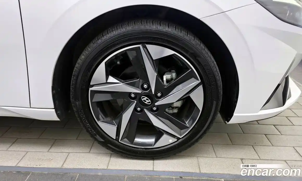 Hyundai Avante 2023 1.6 Автомат в Москве № 397551, фото 5