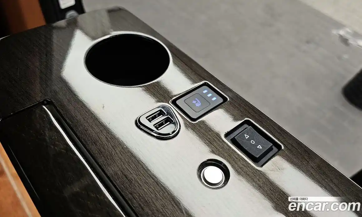 Kia Canival 2022 3.5 Автомат в Москве № 399402, фото 19