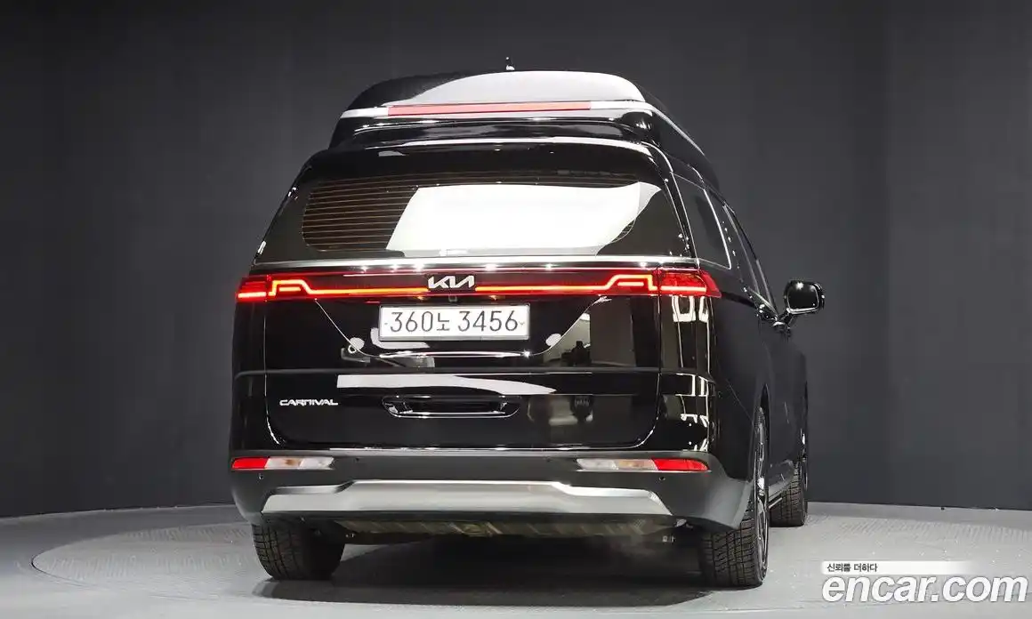 Kia Canival 2022 3.5 Автомат в Москве № 399402, фото 4