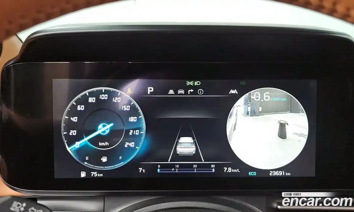 Kia Canival 2022 3.5 Автомат в Москве № 399402, фото 8