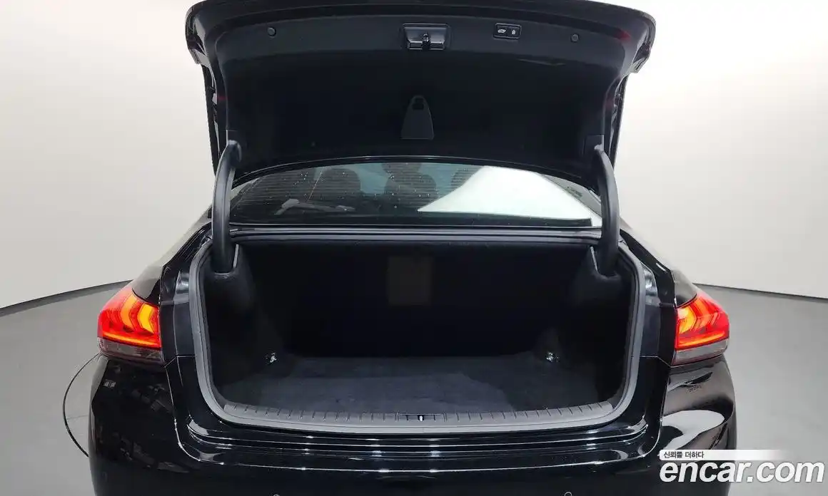 Genesis G80 2017 3.3 Автомат в Москве № 405662, фото 20