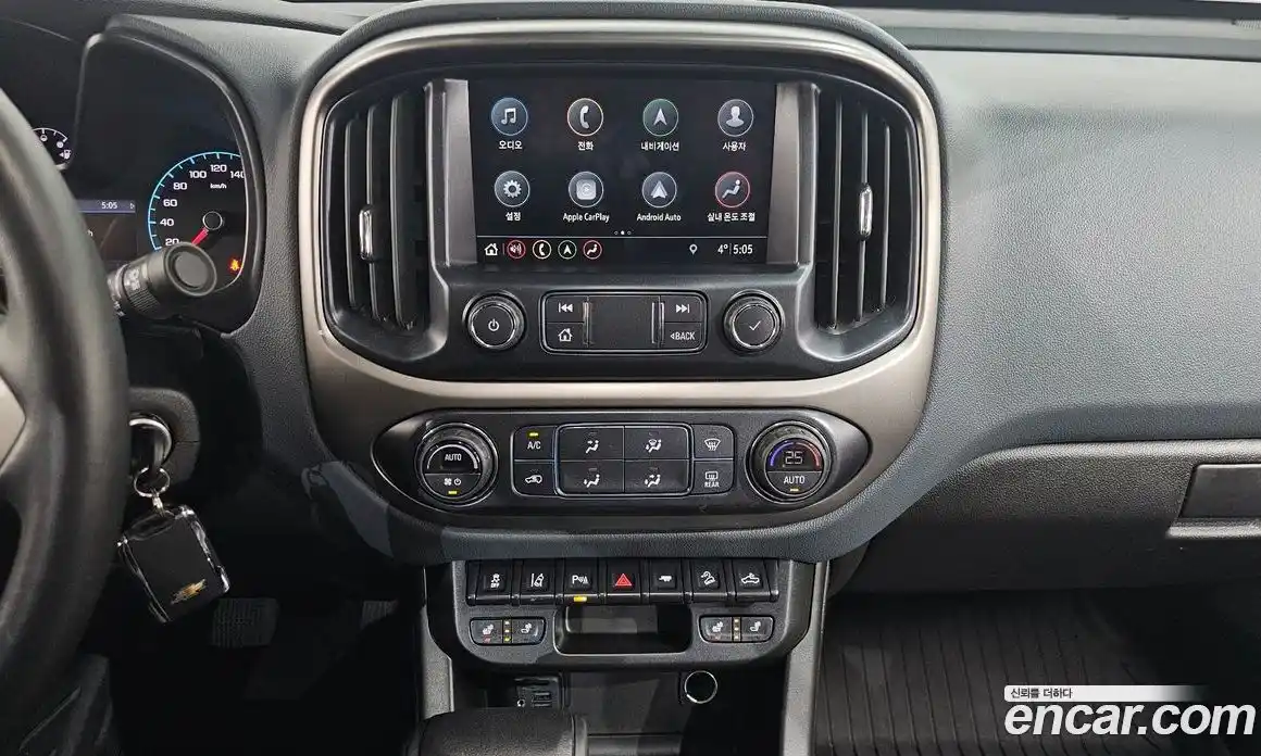 Chevrolet Colorado 2021 3.6 Автомат в Москве № 40778, фото 20