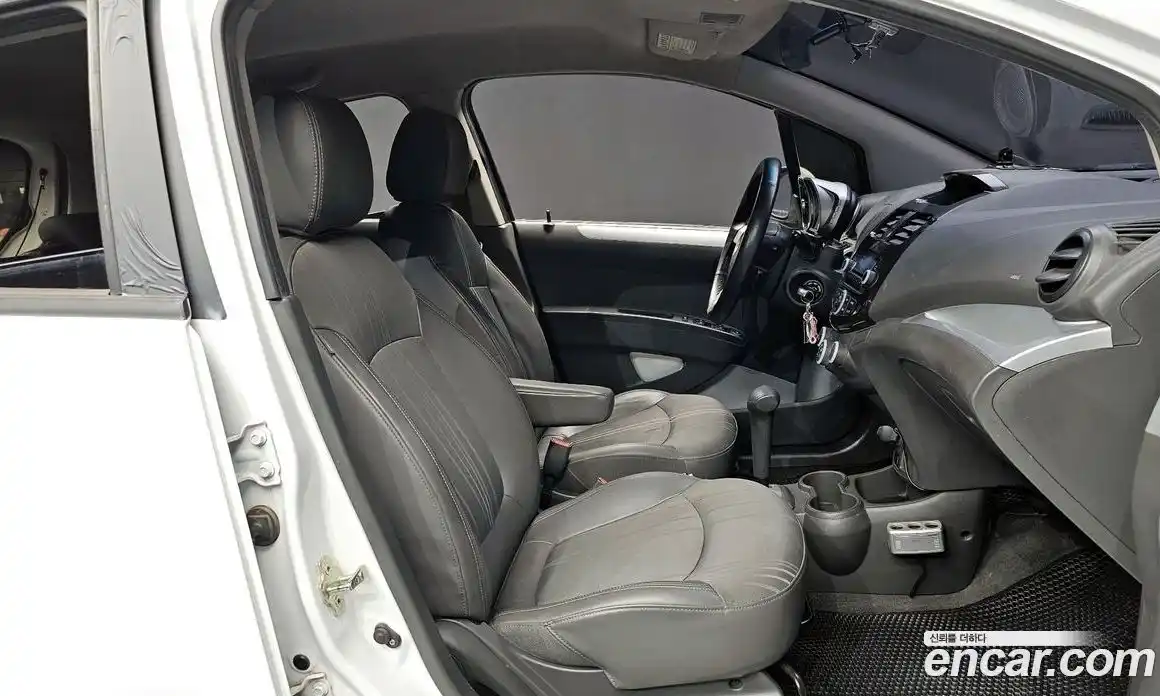 Chevrolet Spark 2014 1.0 Автомат в Москве № 41059, фото 14