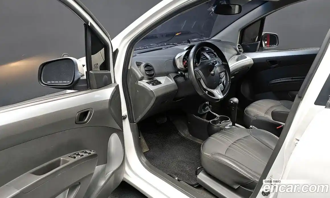 Chevrolet Spark 2014 1.0 Автомат в Москве № 41059, фото 18