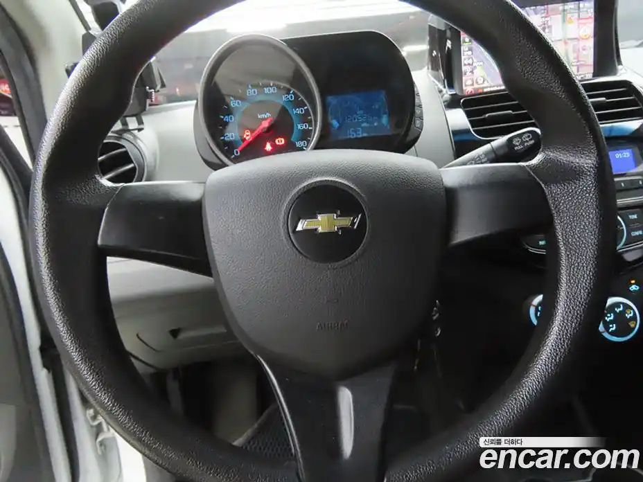 Chevrolet Spark 2014 1.0 Механическая в Москве № 41884, фото 8