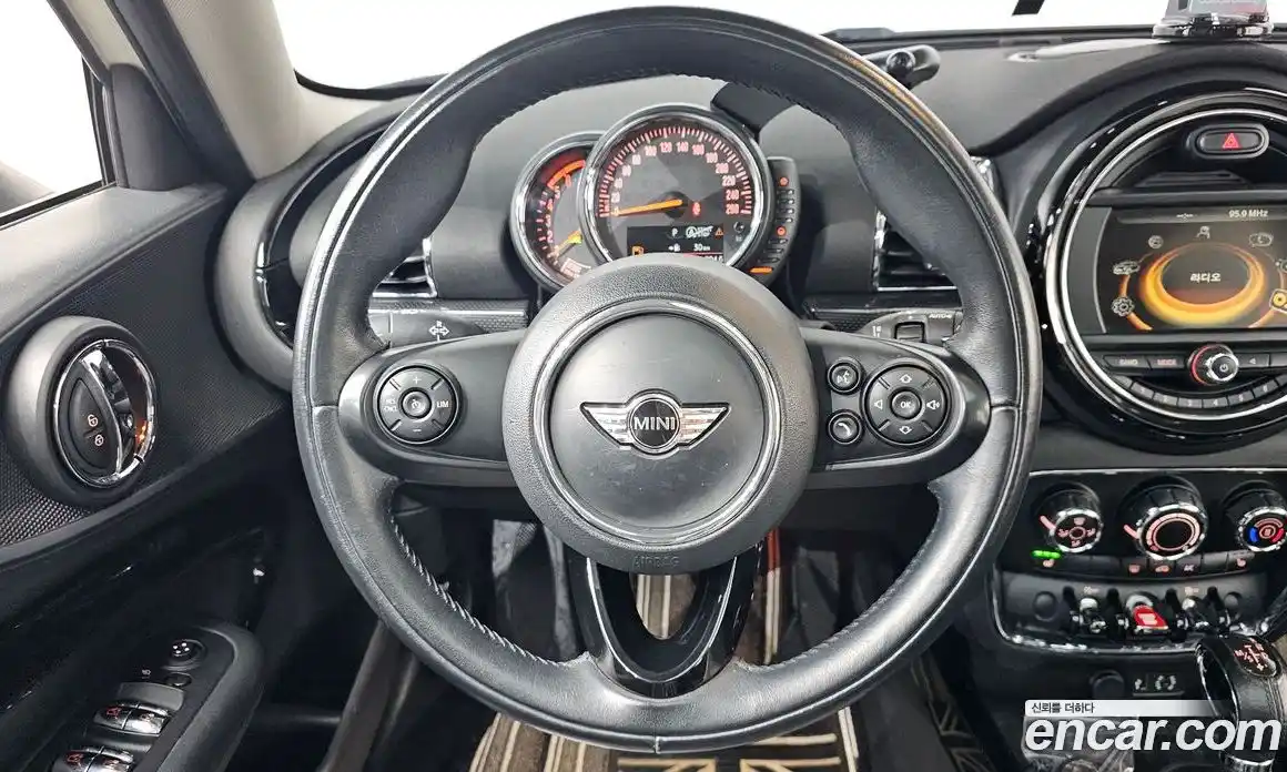 Mini Clubman 2016 2.0 Автомат в Москве № 432088, фото 13