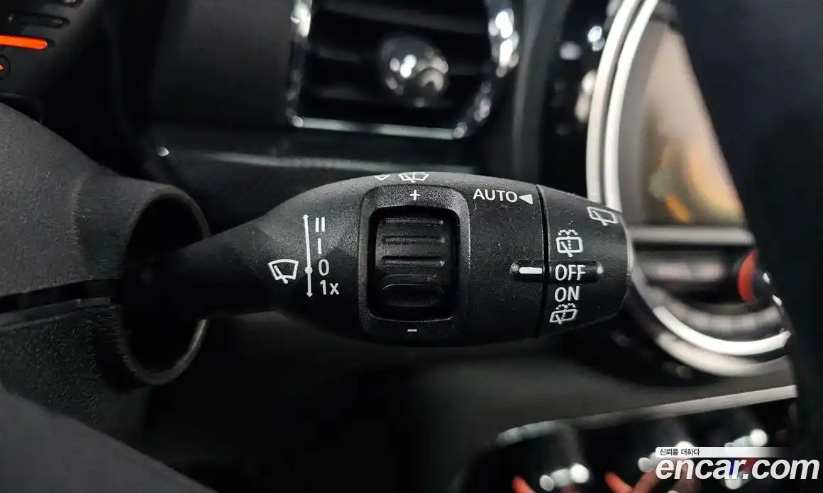 Mini Clubman 2016 2.0 Автомат в Москве № 432088, фото 17