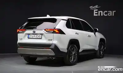 Toyota RAV4 2024 2.5 Автомат в Москве № 432879, миниатюра 2