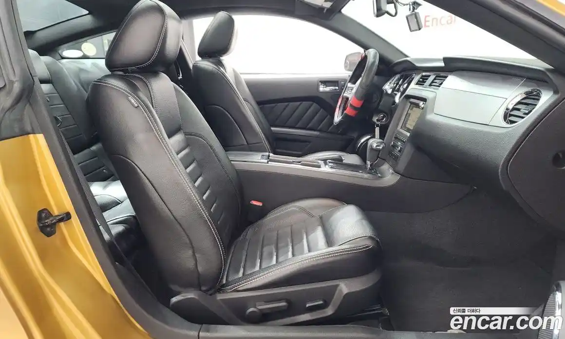 Ford Mustang 2010 4.0 Автомат в Москве № 433021, фото 11