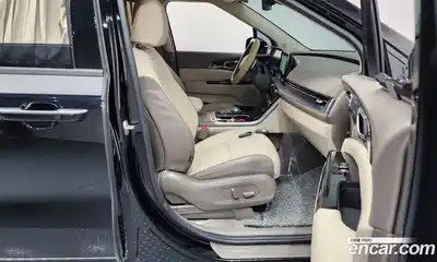 Kia Canival 2023 3.5 Автомат в Москве № 451576, миниатюра 11