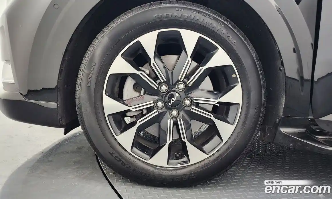 Kia Canival 2023 3.5 Автомат в Москве № 451576, фото 5