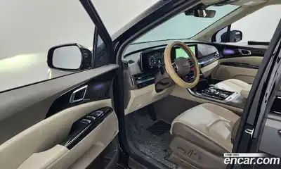 Kia Canival 2023 3.5 Автомат в Москве № 451576, миниатюра 10