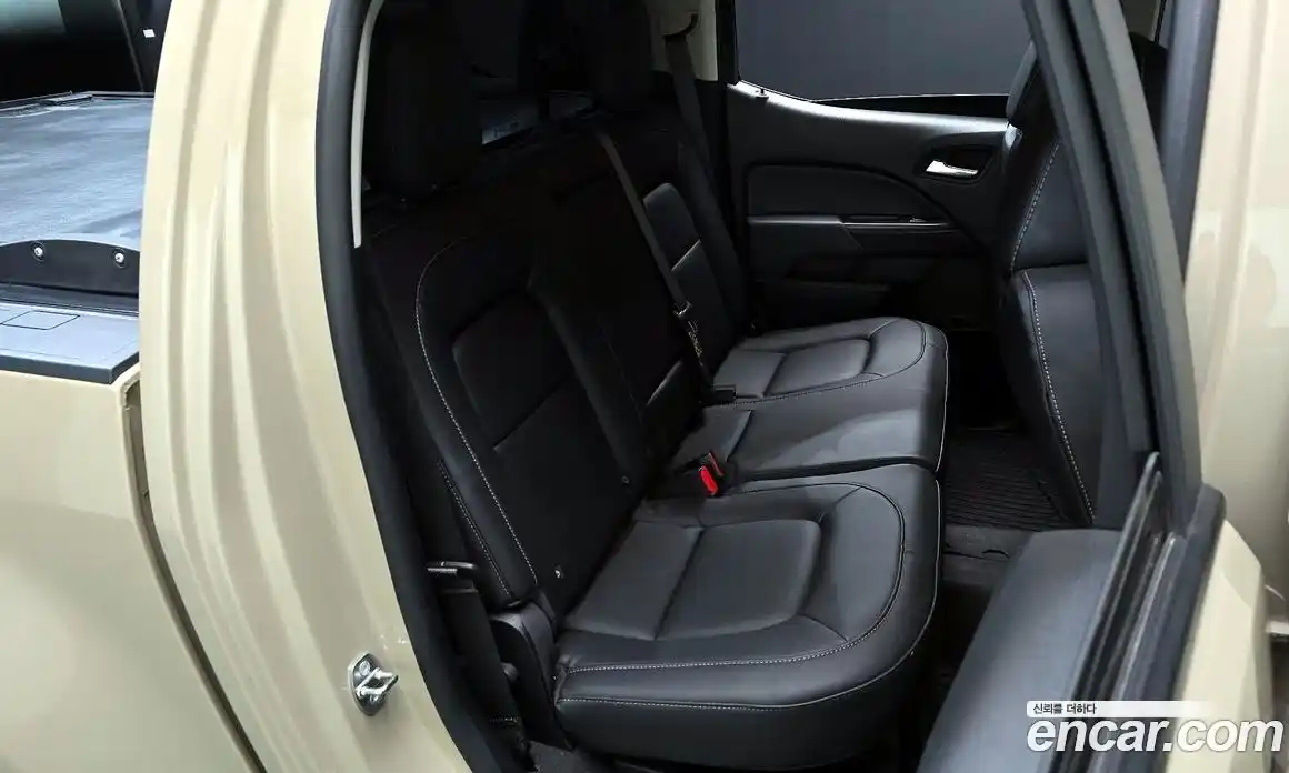 Chevrolet Colorado 2022 3.6 Автомат в Москве № 454826, фото 12