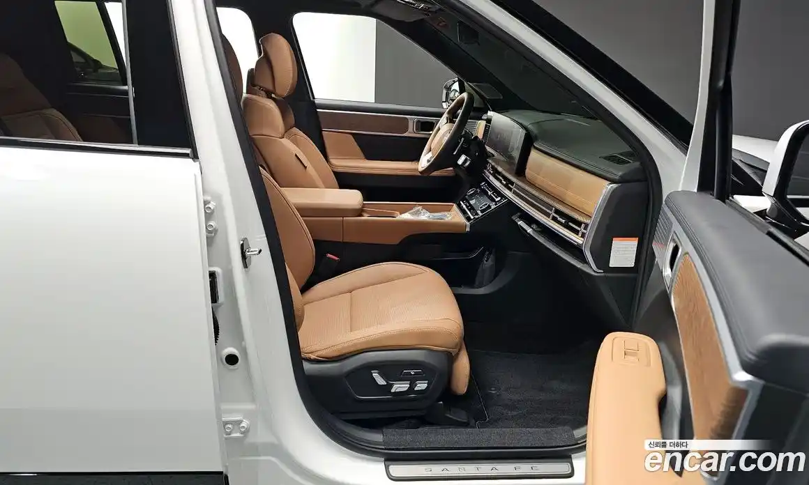 Hyundai Santa Fe 2025 1.6 Автомат в Москве № 456649, фото 11