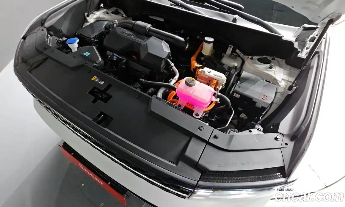 Hyundai Santa Fe 2025 1.6 Автомат в Москве № 456649, фото 6