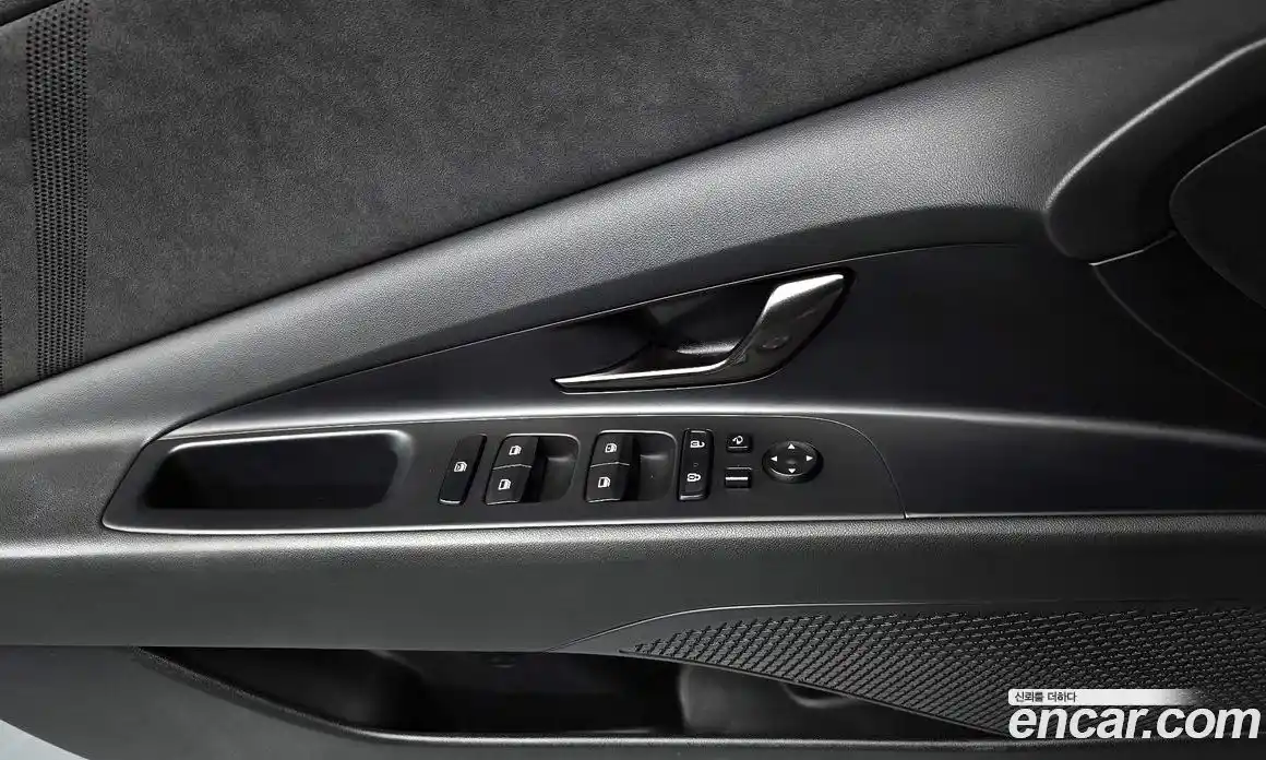 Hyundai Avante 2022 2.0 Механическая в Москве № 458626, фото 18