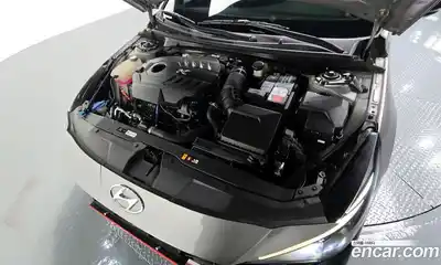 Hyundai Avante 2022 2.0 Механическая в Москве № 458626, миниатюра 6