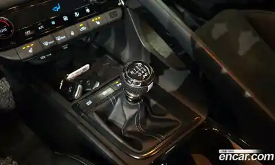 Hyundai Avante 2022 2.0 Механическая в Москве № 458626, миниатюра 9