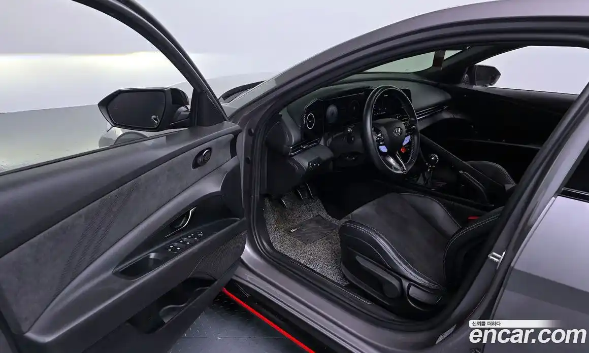 Hyundai Avante 2022 2.0 Механическая в Москве № 458626, фото 10